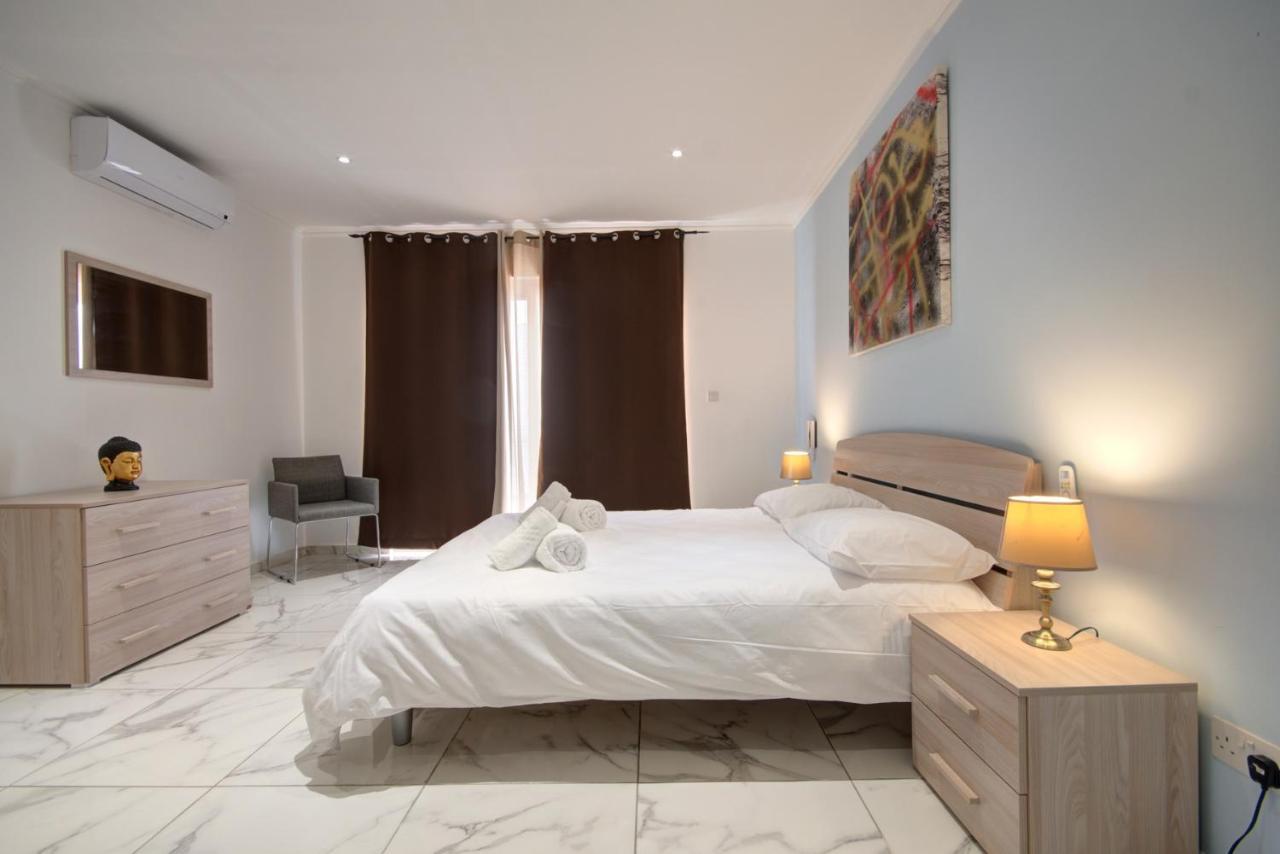 Malta'S Beachfront Apartment In Mellieħa Exteriér fotografie